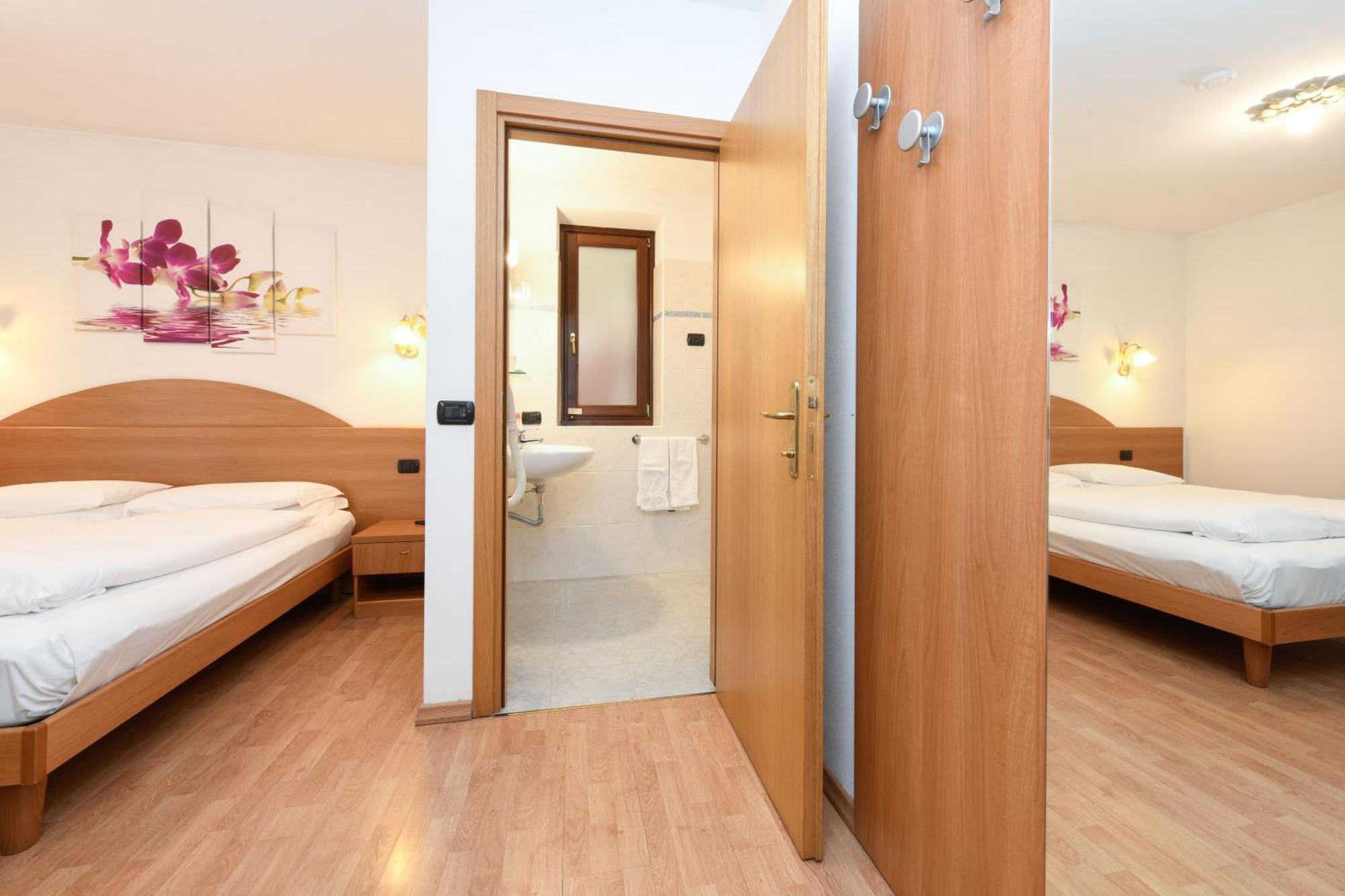 Hotel Denny Pinzolo Esterno foto