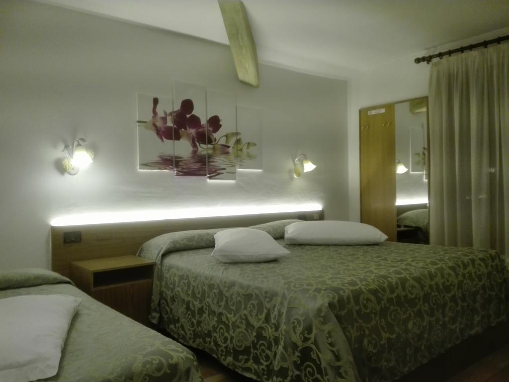 Hotel Denny Pinzolo Esterno foto